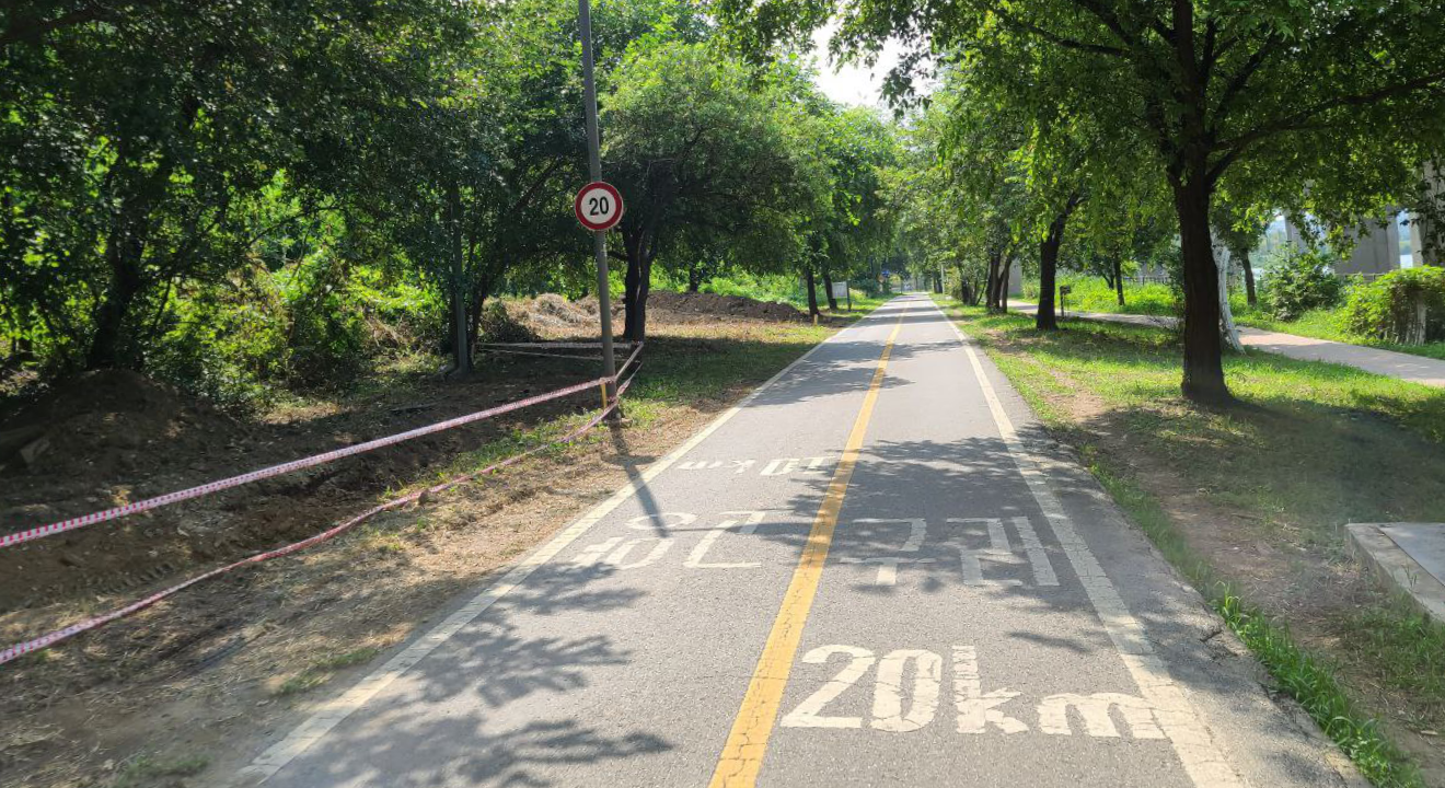 Han River bike path